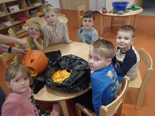 Vyřezávání dýně